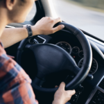 Op weg naar succes: Belangrijke factoren bij het behalen van je rijbewijs